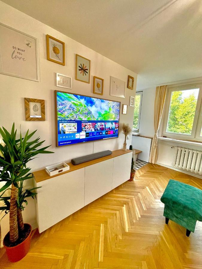קטוביץ Luxurious Boho Style Apartm. *Home Office* +Desk מראה חיצוני תמונה